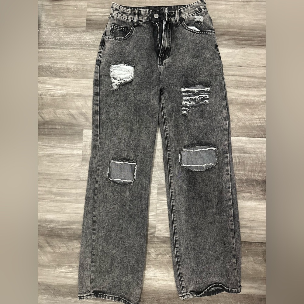 Distressed Gray Women's Jeans
